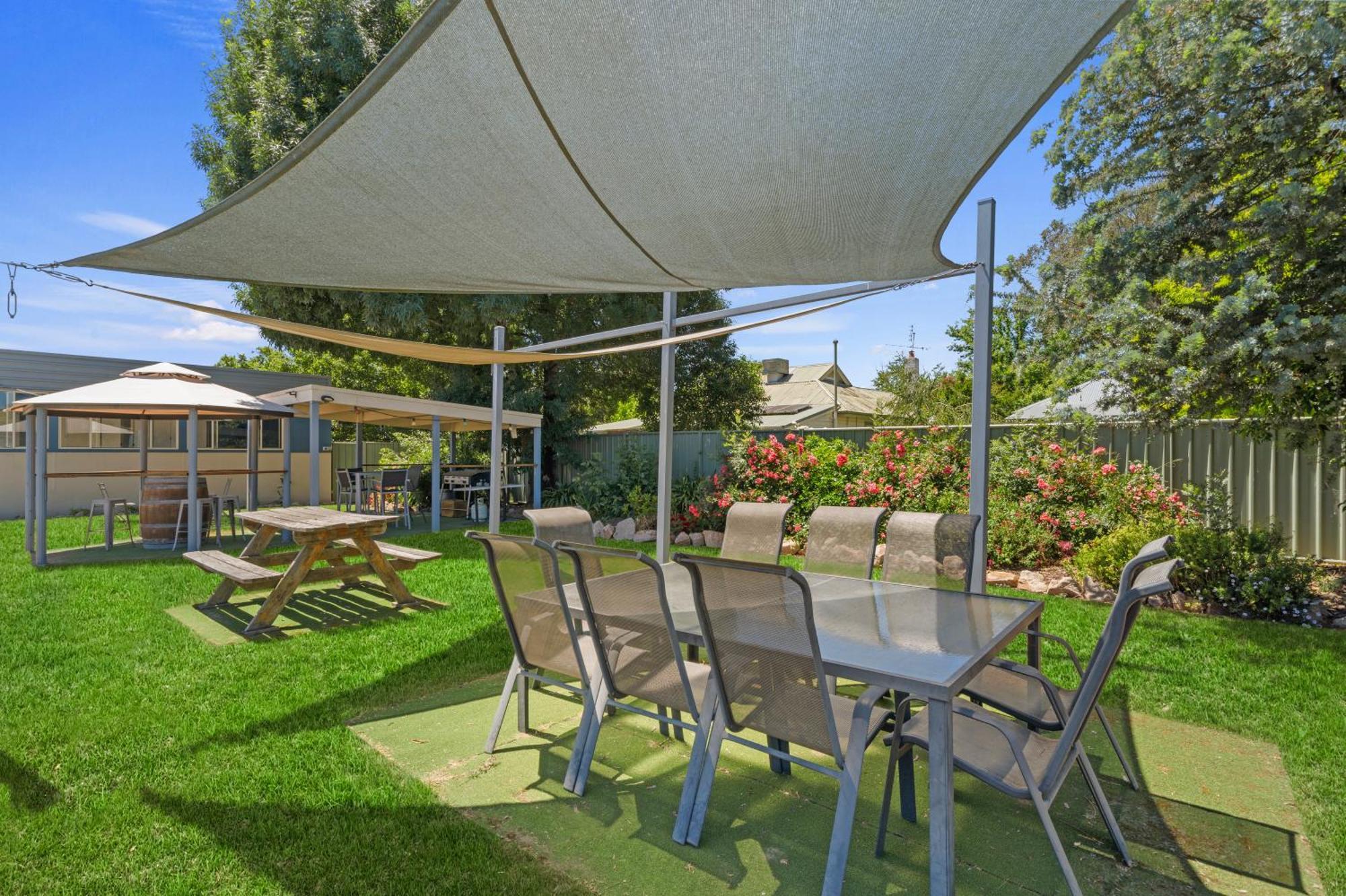 Comfort Inn Benalla Bagian luar foto